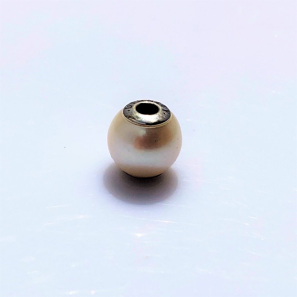 Pandora Charm Essence Pearl Dignity 925
